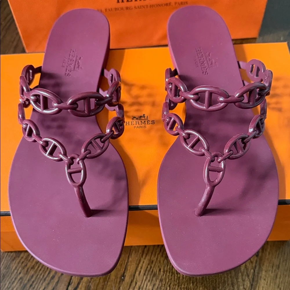 Hermes Burgundy Island Sandals - Picture 2 of 6